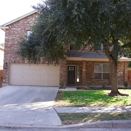 Spacious & Serene Home Near San Antonio